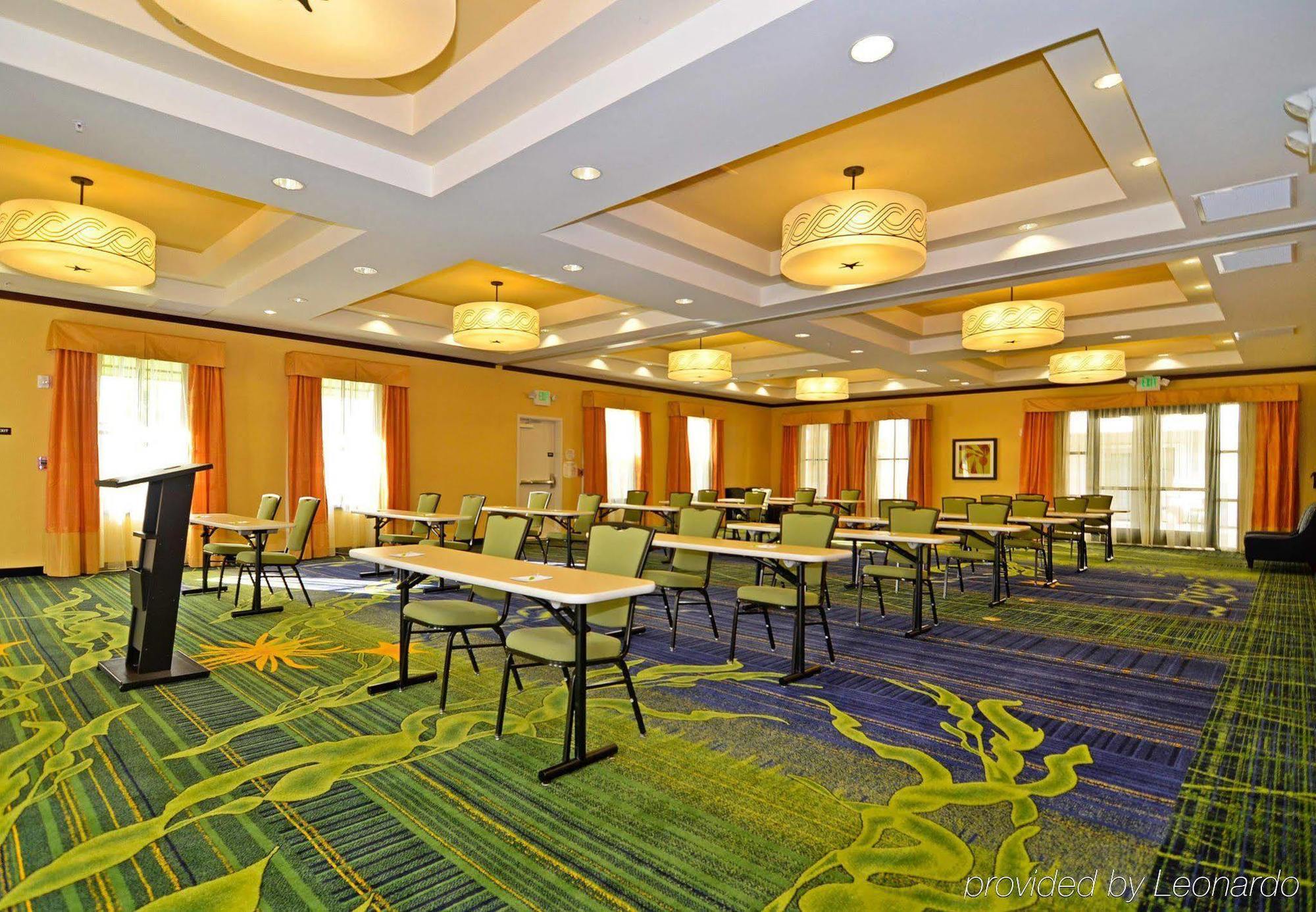 Fairfield Inn & Suites Santa Cruz - Capitola Perniagaan gambar