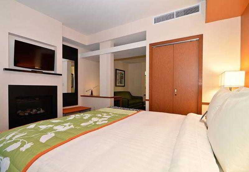 Fairfield Inn & Suites Santa Cruz - Capitola Bilik gambar